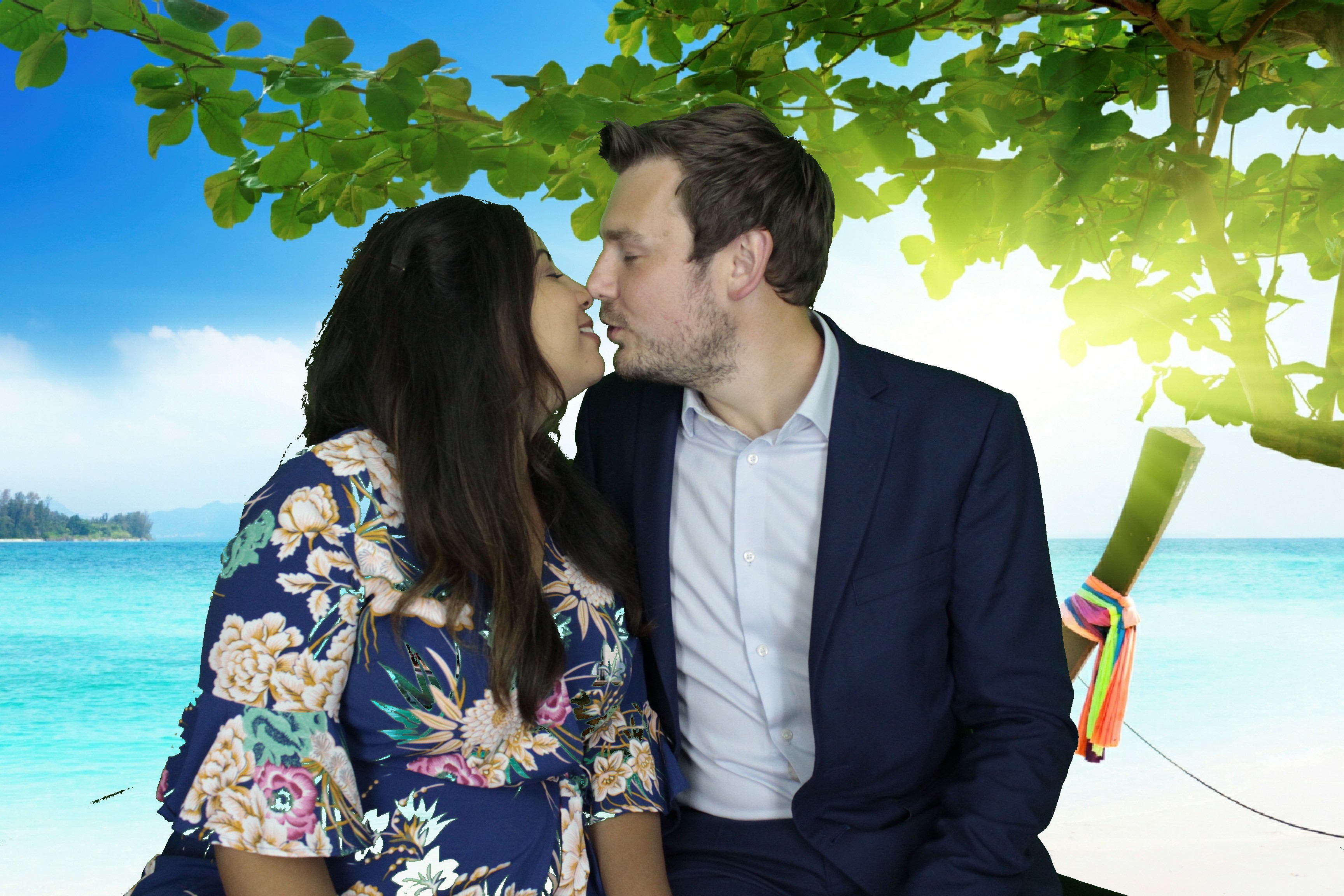 Mr & Mrs Brooks | View more photos from the event at gallery.myphotoboothexperience.co.uk/u/MyPhotoBoothExperienceLtd/Mr-Mrs-Brooks